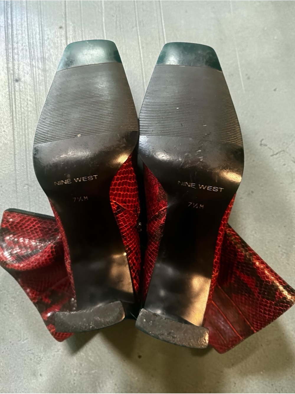 Vintage Nine West Monroe Red & Black Snake Print Ankle Boots 7.5 Square Toe - Picture 6 of 10